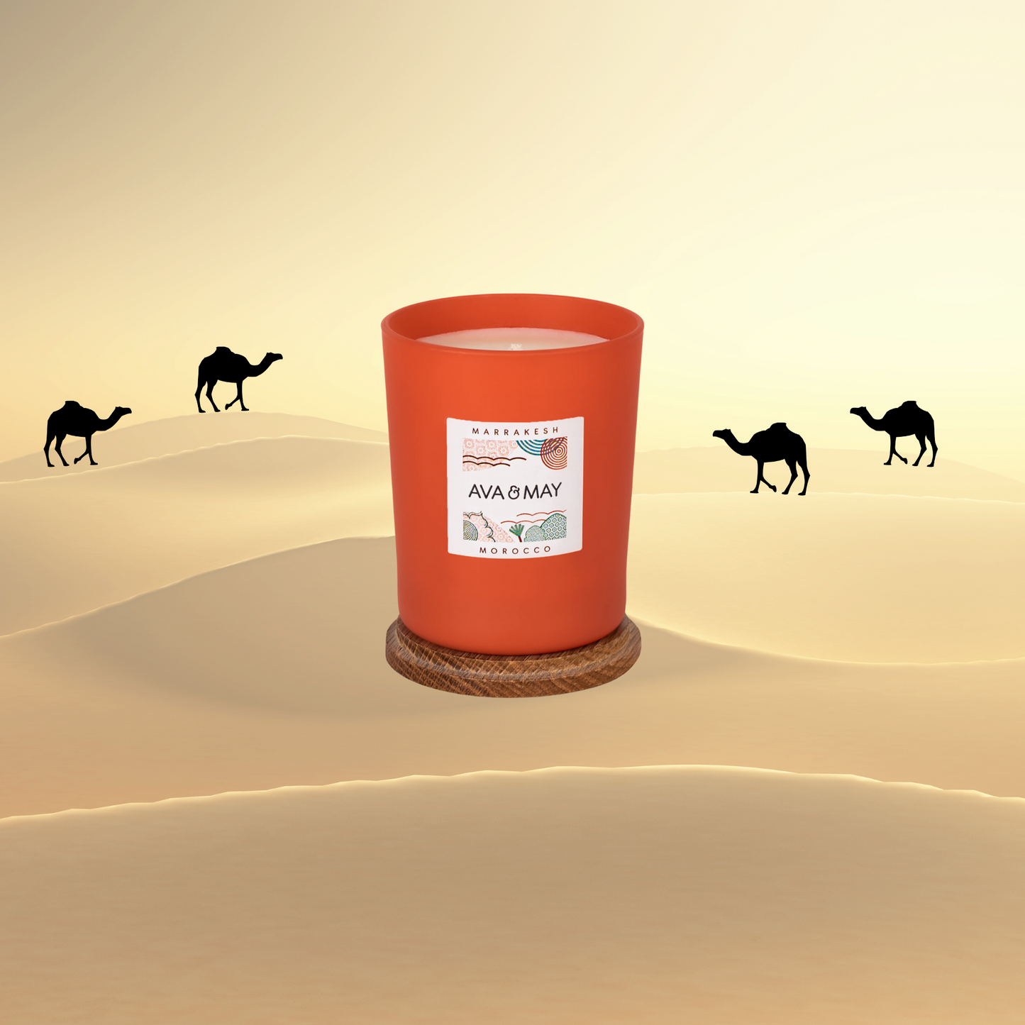 Lumânare parfumată AVA & MAY Marrakesh 180g cu arome de scorțișoară, lemn de santal și migdale.